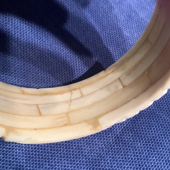 Bone Vintage Bangle, layered snd carved!  Beautiful! - Picture 5 of 5